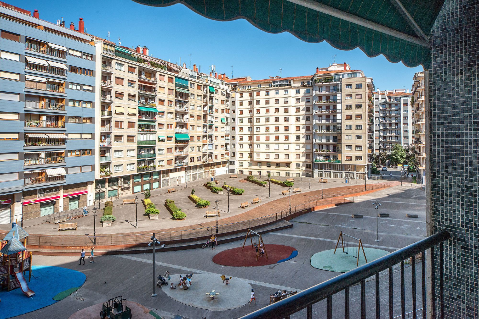 Bella By People San Sebastian